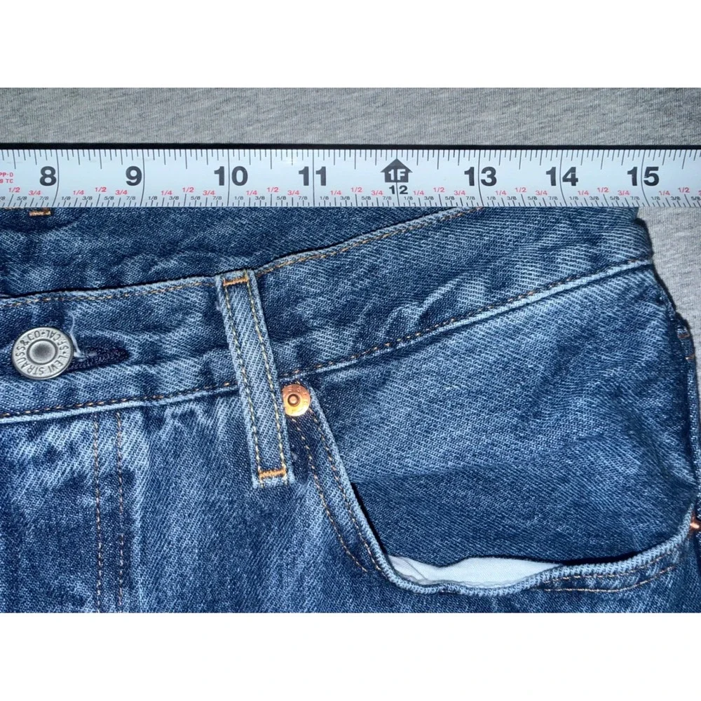 Levis Premium 501 Straight Leg Blue Jeans Dark Wash Size 28x32 Streetwear Denim